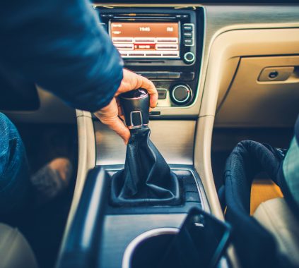 Boîte de vitesses d'occasion : pourquoi séduit-elle de plus en plus d'automobilistes ?
